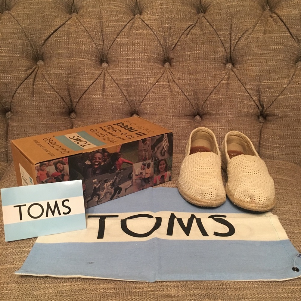 Cream Toms